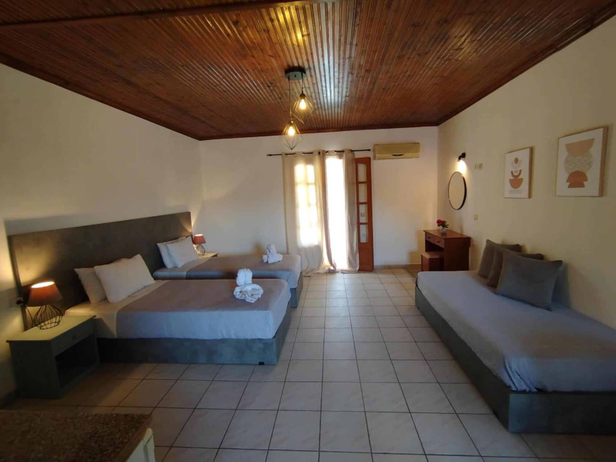 Peroulades  Alex Katerina Apartments מראה חיצוני תמונה